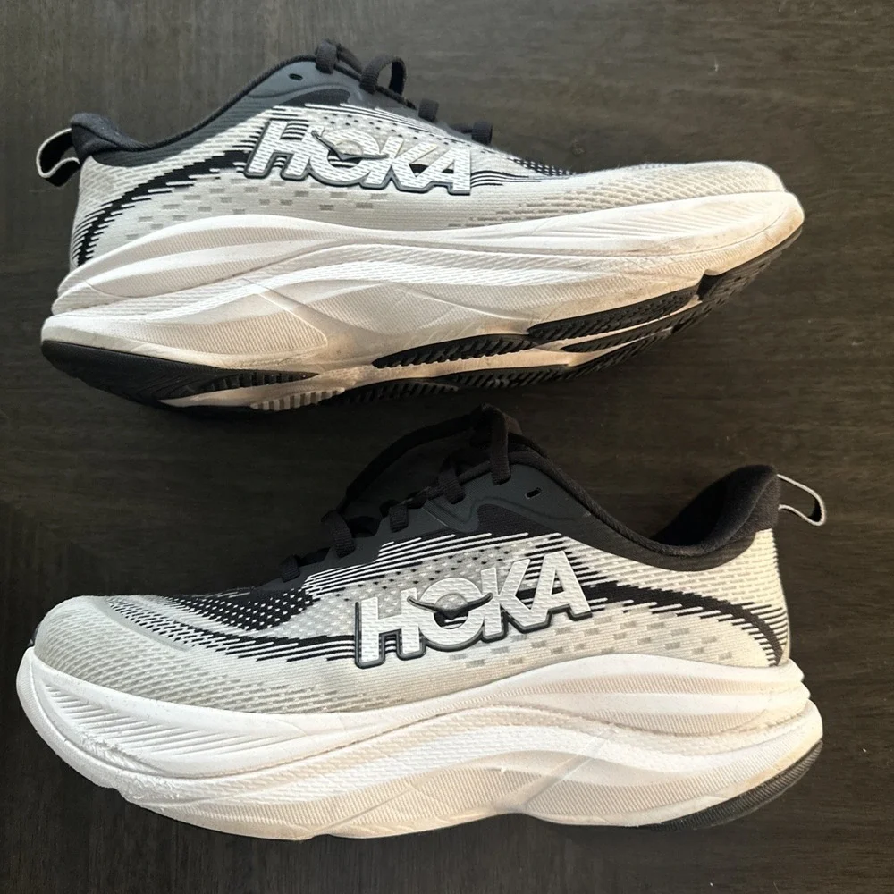 Size 9B Women's Hoka One One SKYFLOW Regular Shoes Black & White No Insole
